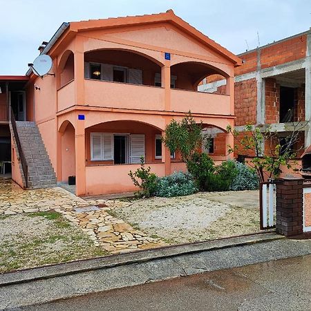 Apartmani Zdenka Vir Exterior photo