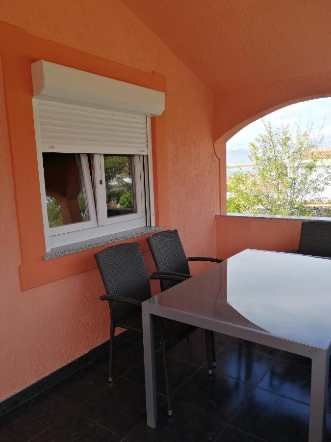 Apartmani Zdenka Vir Exterior photo
