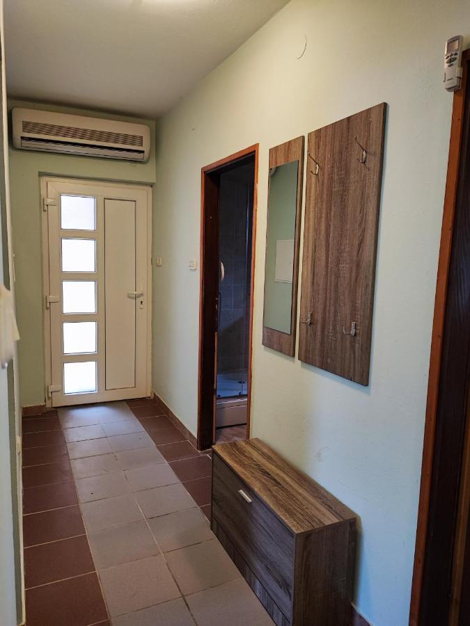 Apartmani Zdenka Vir Exterior photo